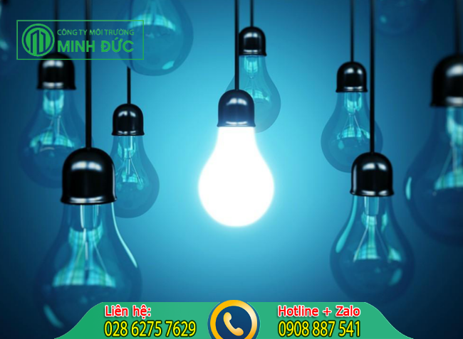 Sử dụng &aacute;nh đ&egrave;n điện để dẫn dụ mối