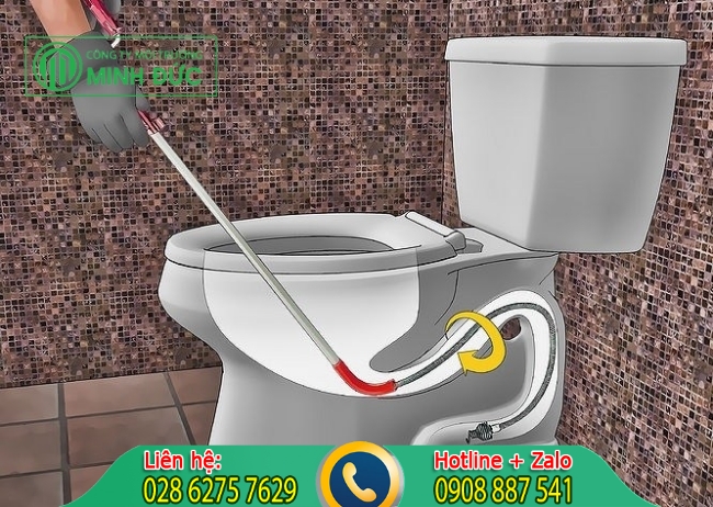 C&aacute;ch th&ocirc;ng cầu tắc nghẽn bằng d&acirc;y th&ocirc;ng bồn cầu l&ograve; xo