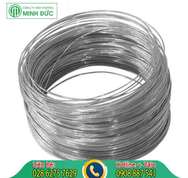 Sử dụng d&acirc;y kẽm để th&ocirc;ng nghẹt bồn cầu