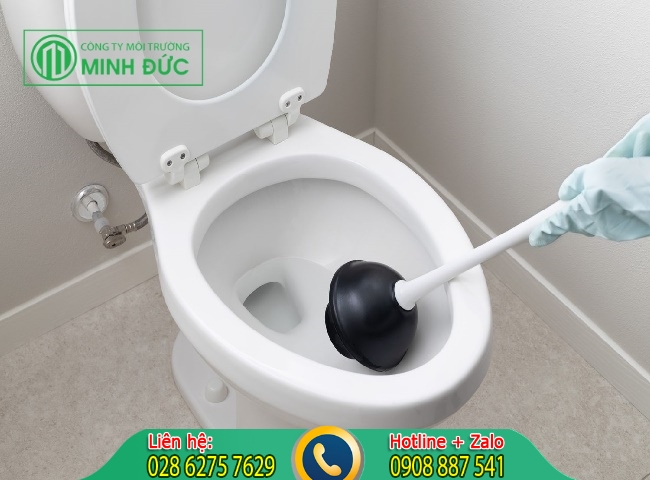 Th&ocirc;ng bồn cầu quận Thủ Đức n&ecirc;n được xử l&iacute; kịp thời 