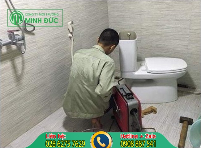quy tr&igrave;nh th&ocirc;ng bồn cầu nghẹt quận 10