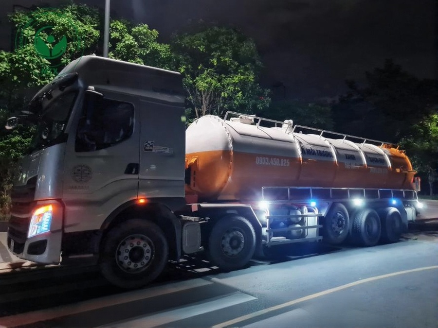 Dịch vụ thu gom b&ugrave;n thải c&ocirc;ng nghiệp Minh Đức