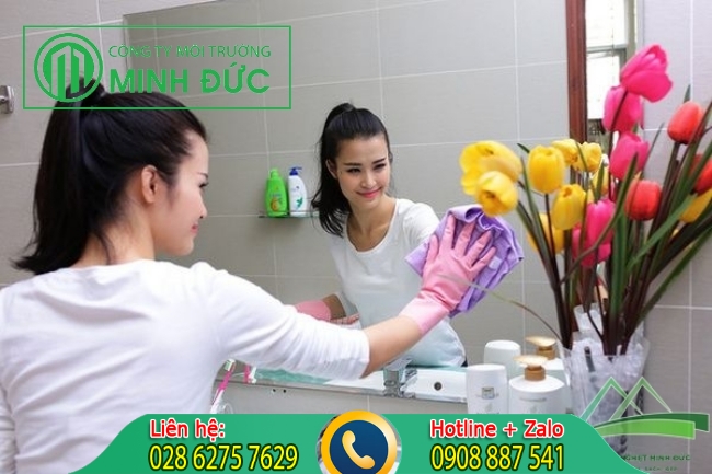 Lau thật sạch gương, k&iacute;nh